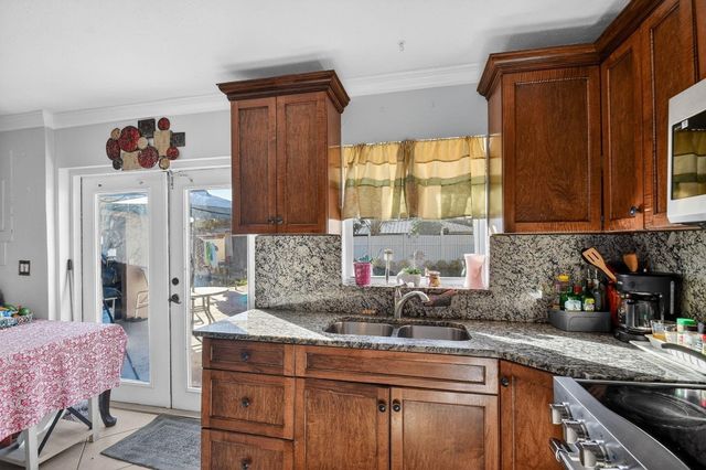 5590 S 35th Court, Greenacres, FL 33463