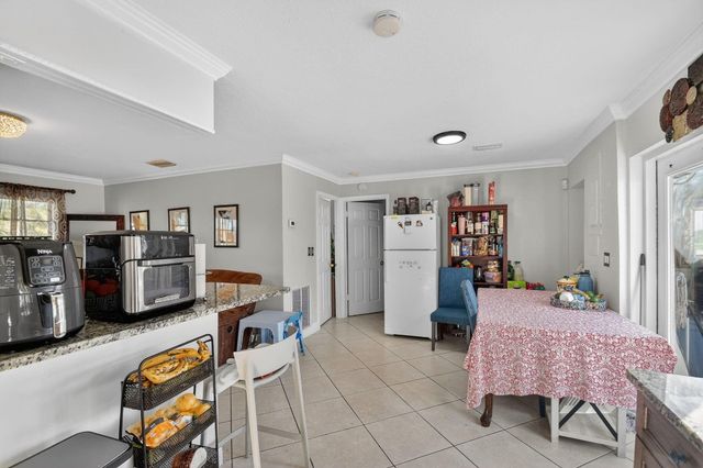 5590 S 35th Court, Greenacres, FL 33463