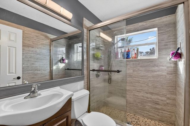 5590 S 35th Court, Greenacres, FL 33463