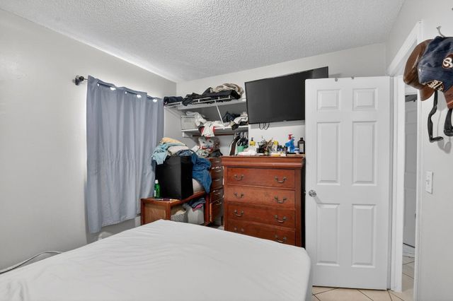 5590 S 35th Court, Greenacres, FL 33463