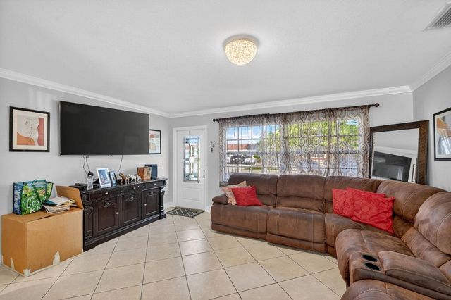 5590 S 35th Court, Greenacres, FL 33463