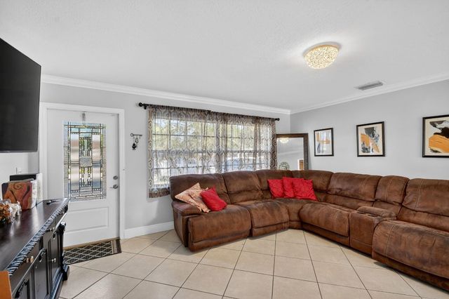 5590 S 35th Court, Greenacres, FL 33463