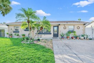 5590 S 35th Court, Greenacres, FL 33463