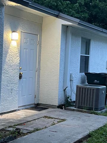 5335 NW 5th Street, Delray Beach, FL 33445