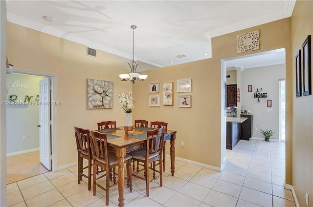 14361 N Royal Cove Circle 14361, Davie, FL 33325
