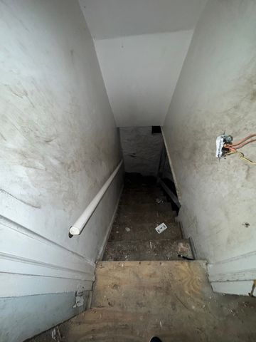 7051 S Princeton Avenue, Chicago, IL 60621