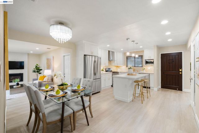 4234 Chapman Way, Pleasanton, CA 94588