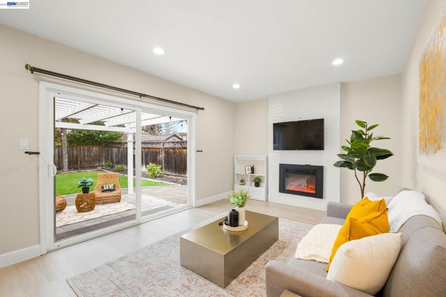 4234 Chapman Way, Pleasanton, CA 94588