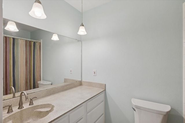 226 Hillcrest Street, Sanger, TX 76266