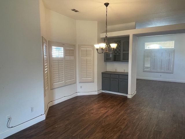 549 Victory Ave, Manteca, CA 95336