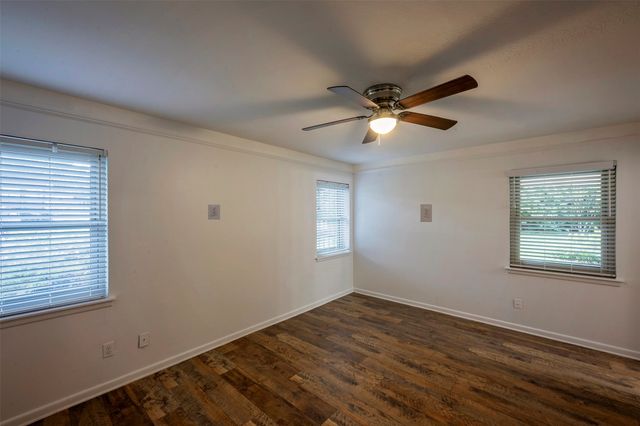 4912 Vega Court W, Fort Worth, TX 76133