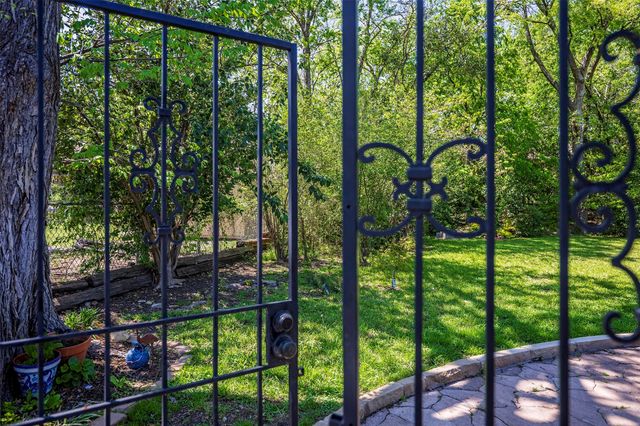 4912 Vega Court W, Fort Worth, TX 76133