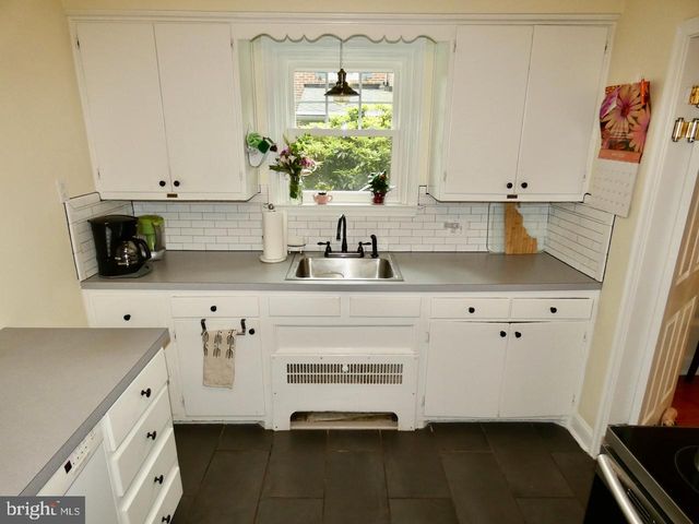 206 NORTH RD, Wilmington, DE 19809
