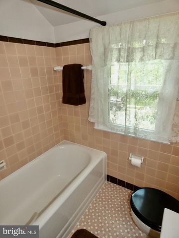 206 NORTH RD, Wilmington, DE 19809