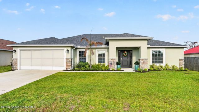 145 Benchor Road NW, Palm Bay, FL 32907