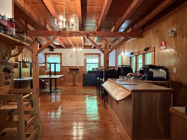 242 Cane Creek Rd, Hohenwald, TN 38462