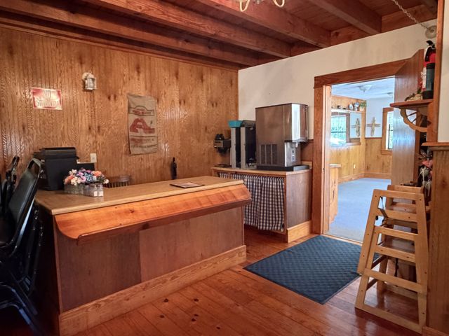 242 Cane Creek Rd, Hohenwald, TN 38462