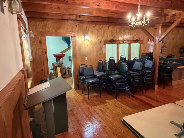 242 Cane Creek Rd, Hohenwald, TN 38462