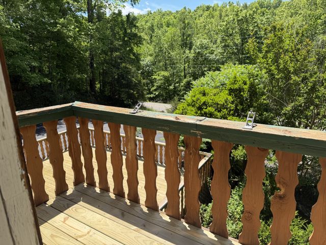 242 Cane Creek Rd, Hohenwald, TN 38462