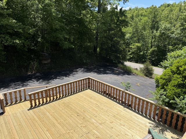 242 Cane Creek Rd, Hohenwald, TN 38462