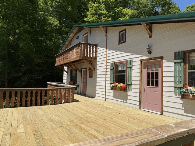 242 Cane Creek Rd, Hohenwald, TN 38462