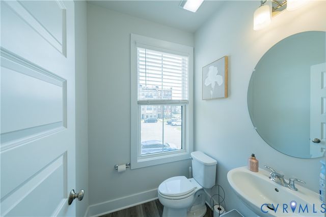586 Hazel Dr, Henrico, VA 23233