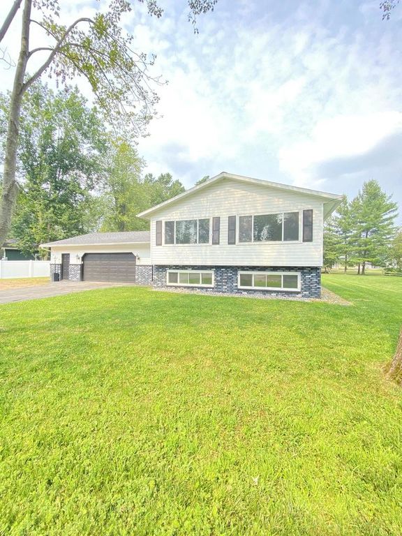 2710 CRESCENT DRIVE, Merrill, WI 54452