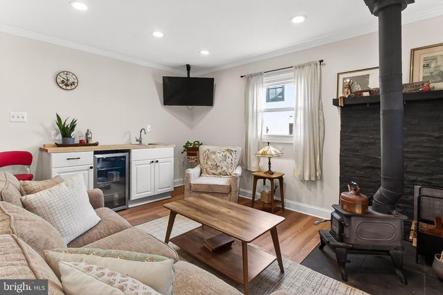 3121 WESTLEY RD, Falls Church, VA 22042