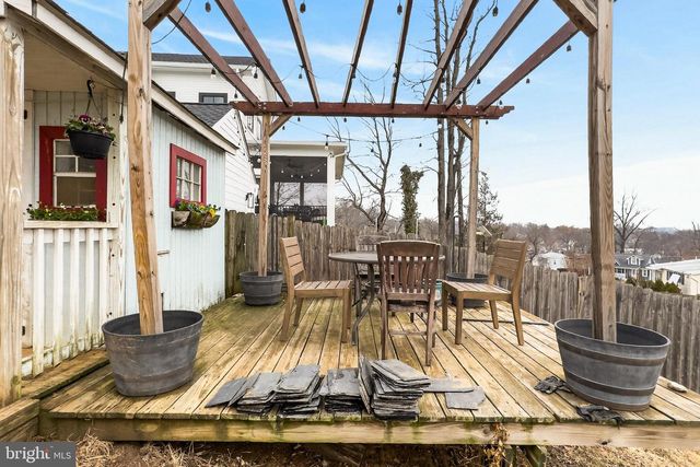 3121 WESTLEY RD, Falls Church, VA 22042