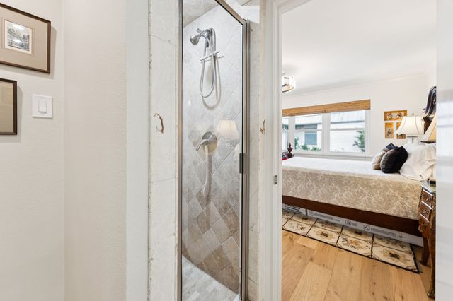 6227 Bandera Avenue D, Dallas, TX 75225