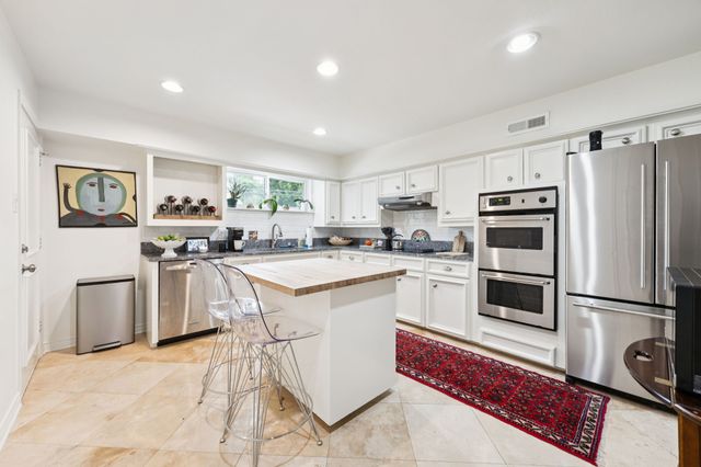 6227 Bandera Avenue D, Dallas, TX 75225