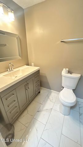 1204 Deerfield Lane, Jackson, MS 39211