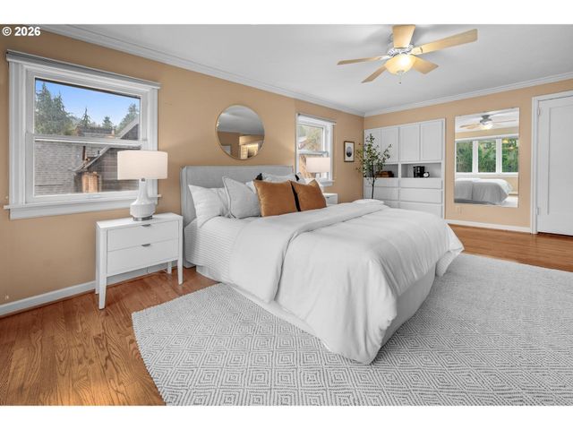 2328 Sw Madison St, Portland, OR 97205