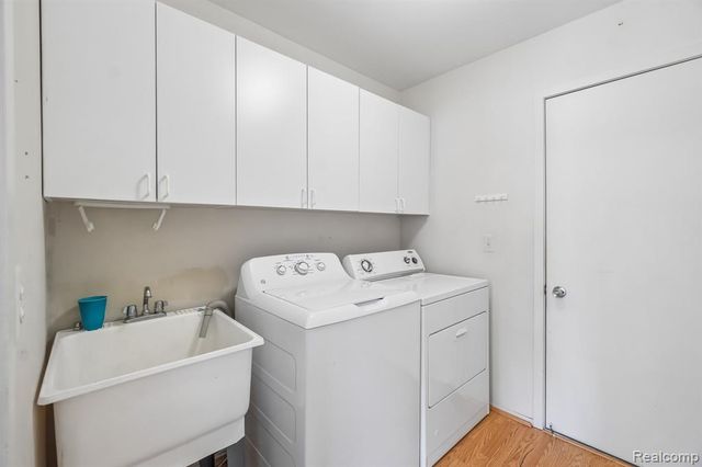 2053 Maplehurst Drive, Commerce Twp, MI 48390