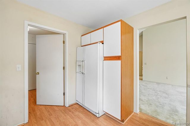 2053 Maplehurst Drive, Commerce Twp, MI 48390