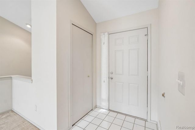 2053 Maplehurst Drive, Commerce Twp, MI 48390