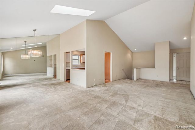 2053 Maplehurst Drive, Commerce Twp, MI 48390
