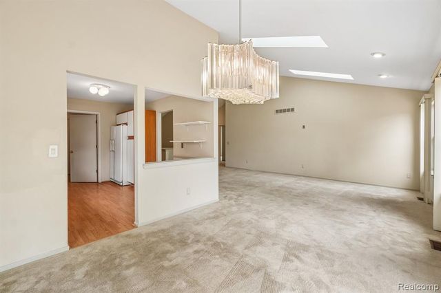 2053 Maplehurst Drive, Commerce Twp, MI 48390