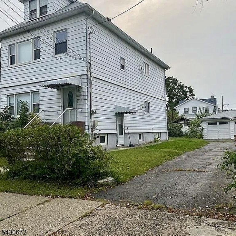 120 Orono St, Clifton City, NJ 07013