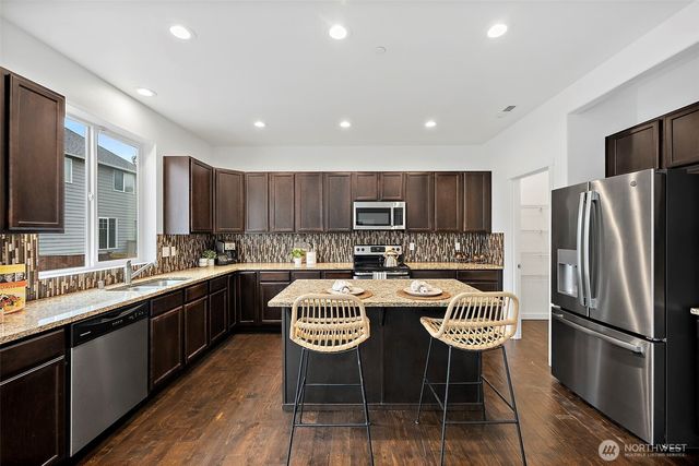 11411 Ashton Ave E, Bonney Lake, WA 98391