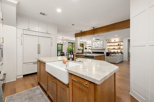 78 S Shawnee Ridge Circle, The Woodlands, TX 77382
