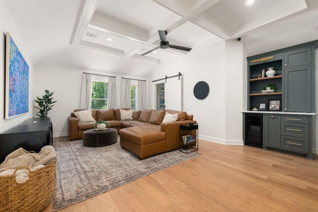 78 S Shawnee Ridge Circle, The Woodlands, TX 77382