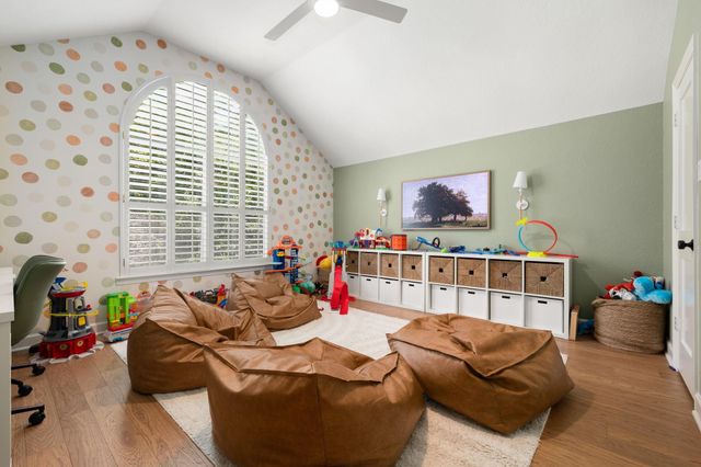 78 S Shawnee Ridge Circle, The Woodlands, TX 77382