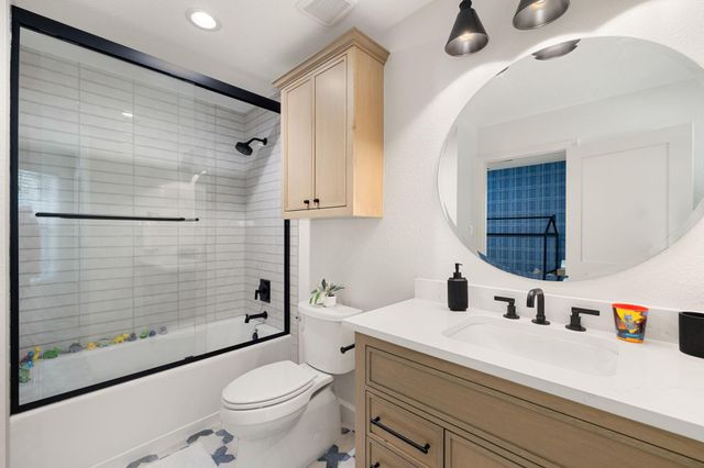 78 S Shawnee Ridge Circle, The Woodlands, TX 77382