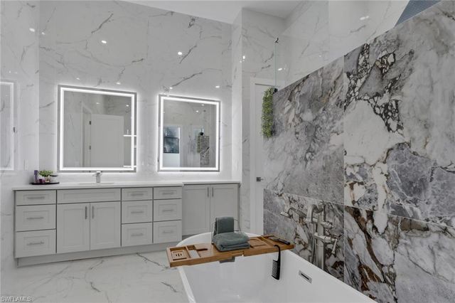 4111 Williams RD, Estero, FL 33928