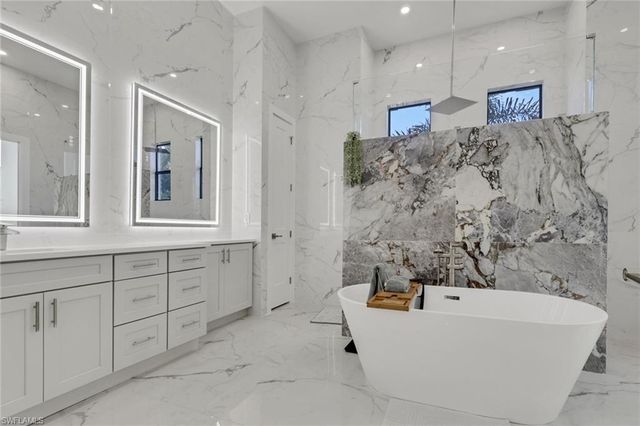 4111 Williams RD, Estero, FL 33928