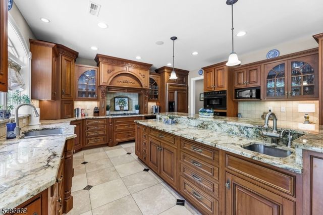 237 Zion Rd, Hillsborough Twp., NJ 08844