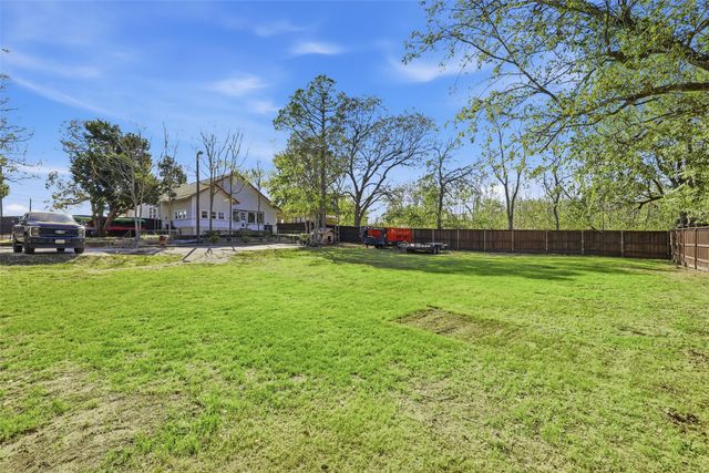 606 Palo Pinto Street, Weatherford, TX 76086