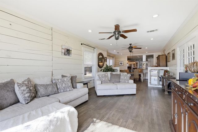 606 Palo Pinto Street, Weatherford, TX 76086