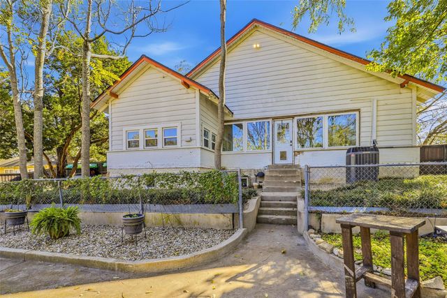 606 Palo Pinto Street, Weatherford, TX 76086